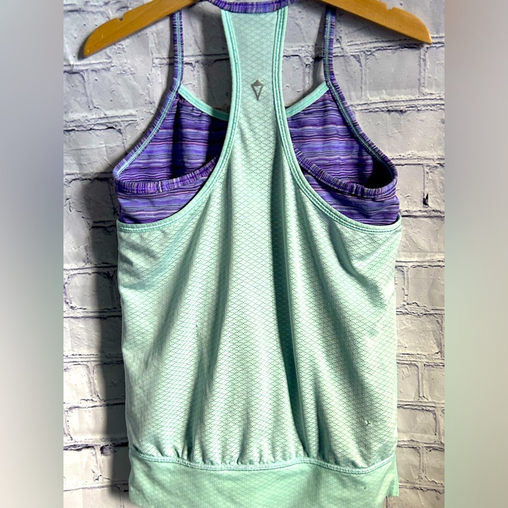 IVIVVA by LULULEMON girls size 8 Double Dutch tank top